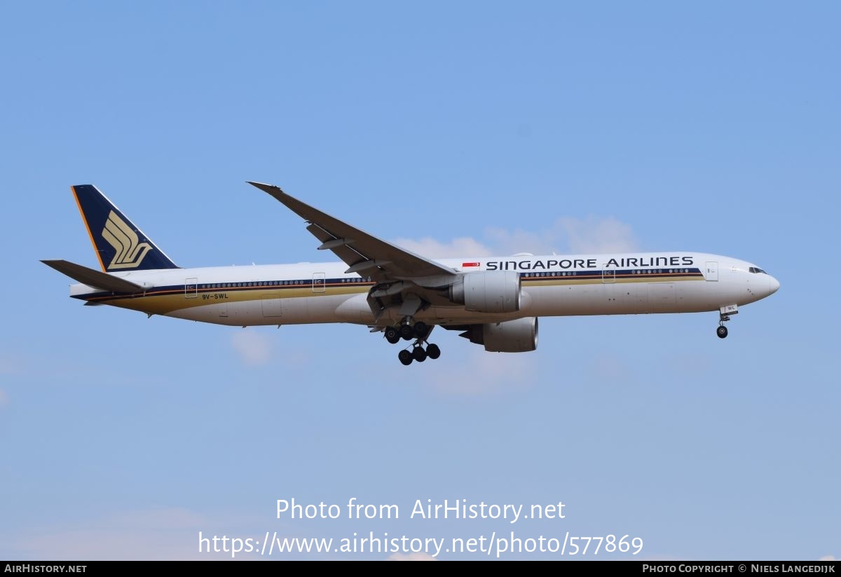 Aircraft Photo of 9V-SWL | Boeing 777-312/ER | Singapore Airlines | AirHistory.net #577869