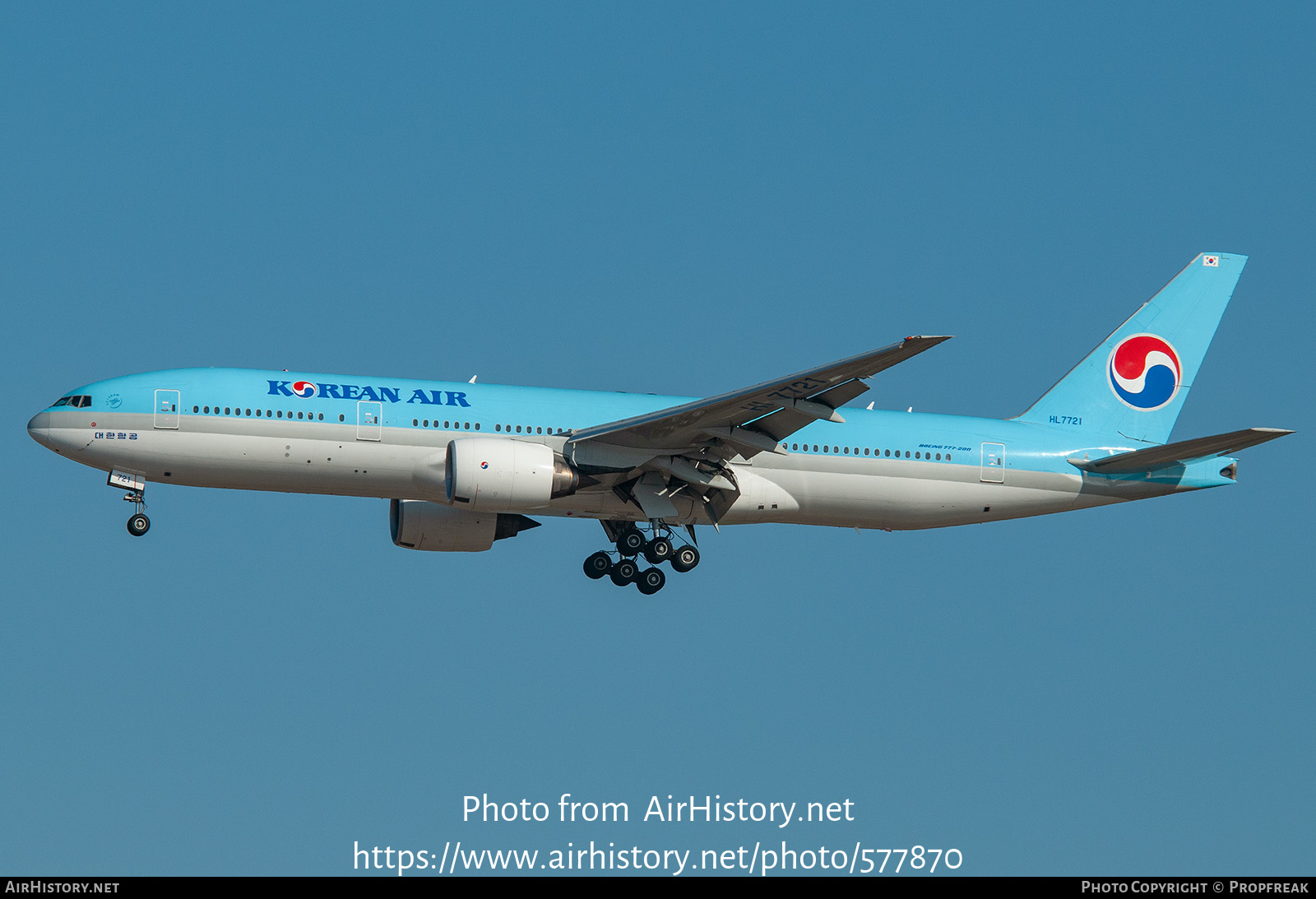 Aircraft Photo of HL7721 | Boeing 777-2B5/ER | Korean Air | AirHistory.net #577870