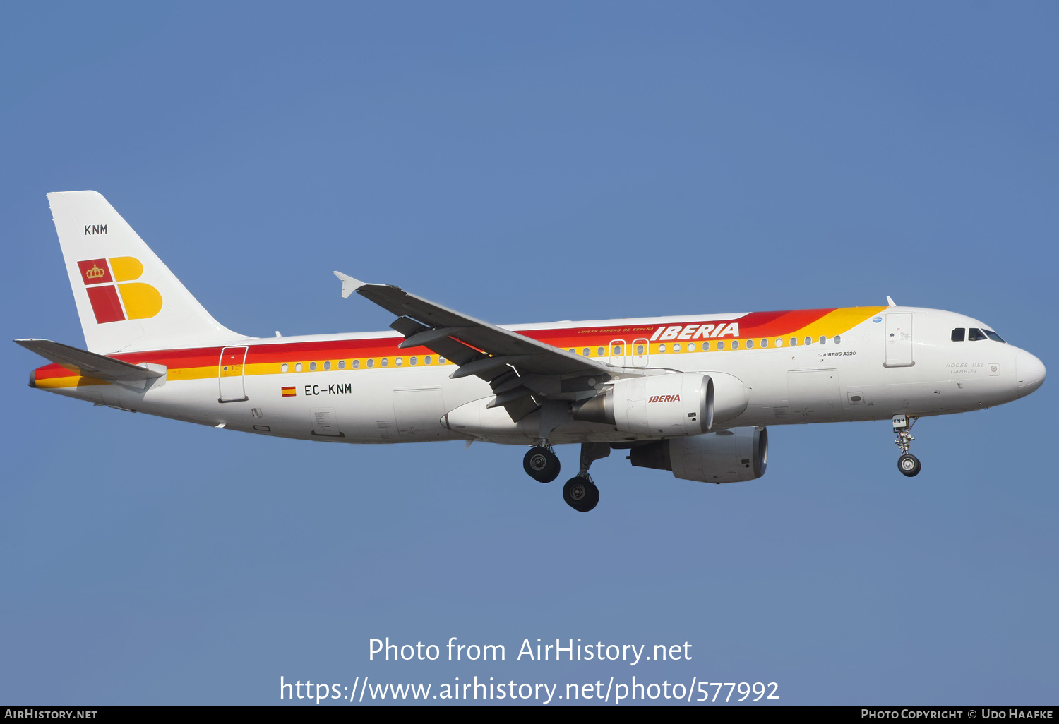 Aircraft Photo of EC-KNM | Airbus A320-214 | Iberia | AirHistory.net #577992