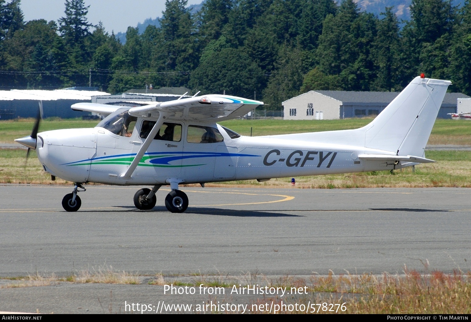 Aircraft Photo of C-GFYI | Cessna 172S Skyhawk | AirHistory.net #578276