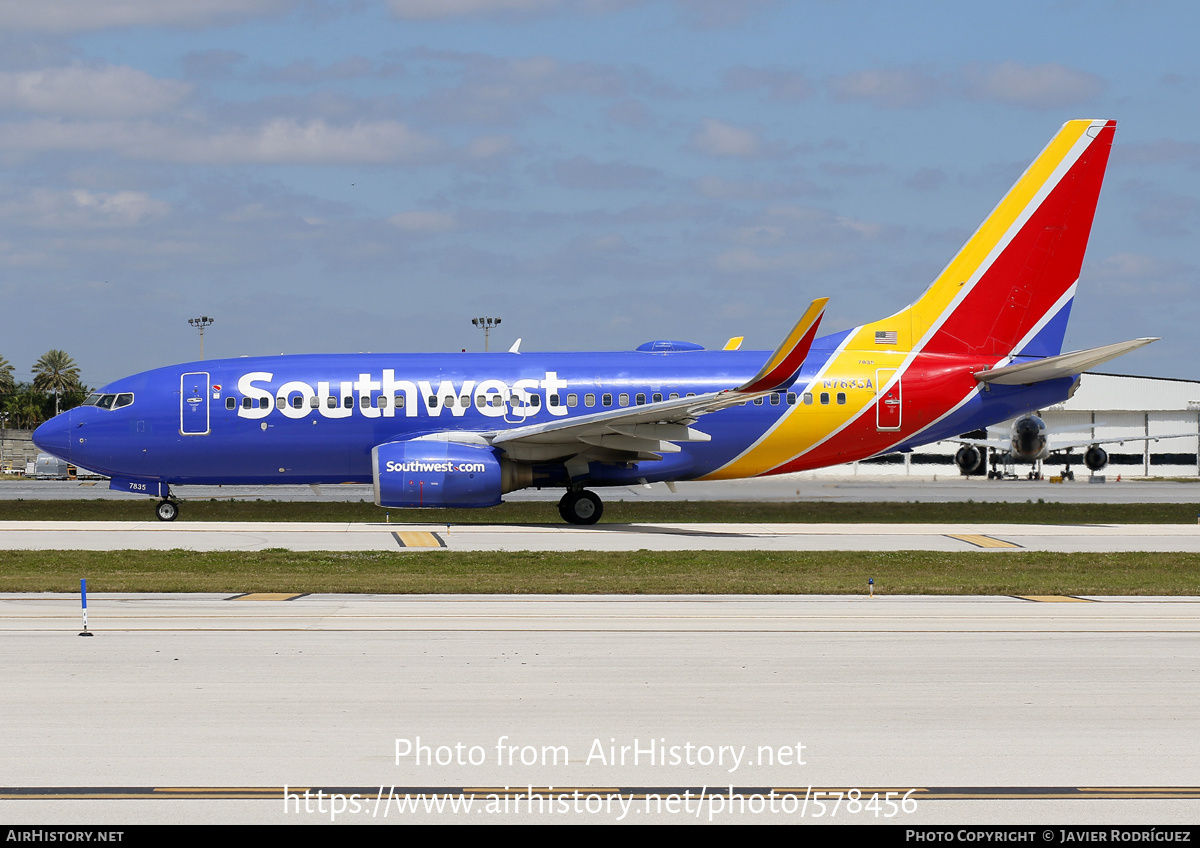 Aircraft Photo of N7835A | Boeing 737-752 | Southwest Airlines | AirHistory.net #578456