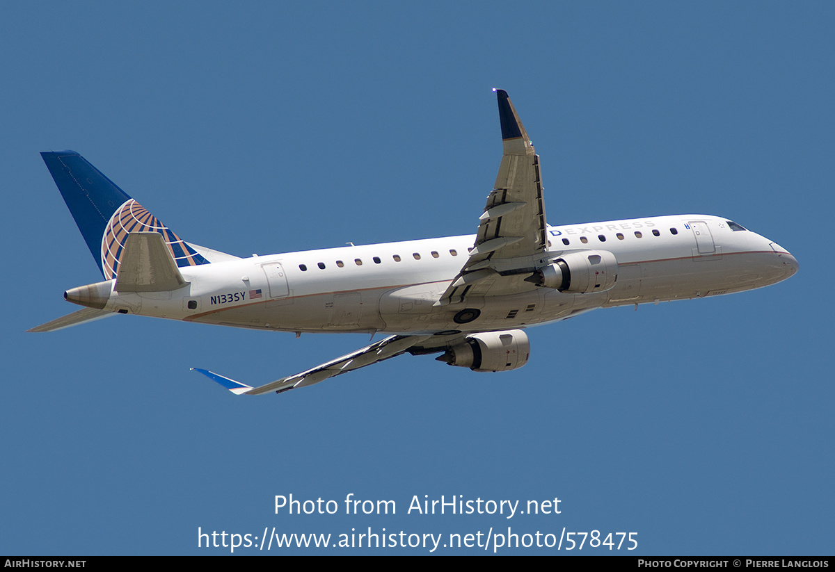 Aircraft Photo of N133SY | Embraer 175LR (ERJ-170-200LR) | United Express | AirHistory.net #578475