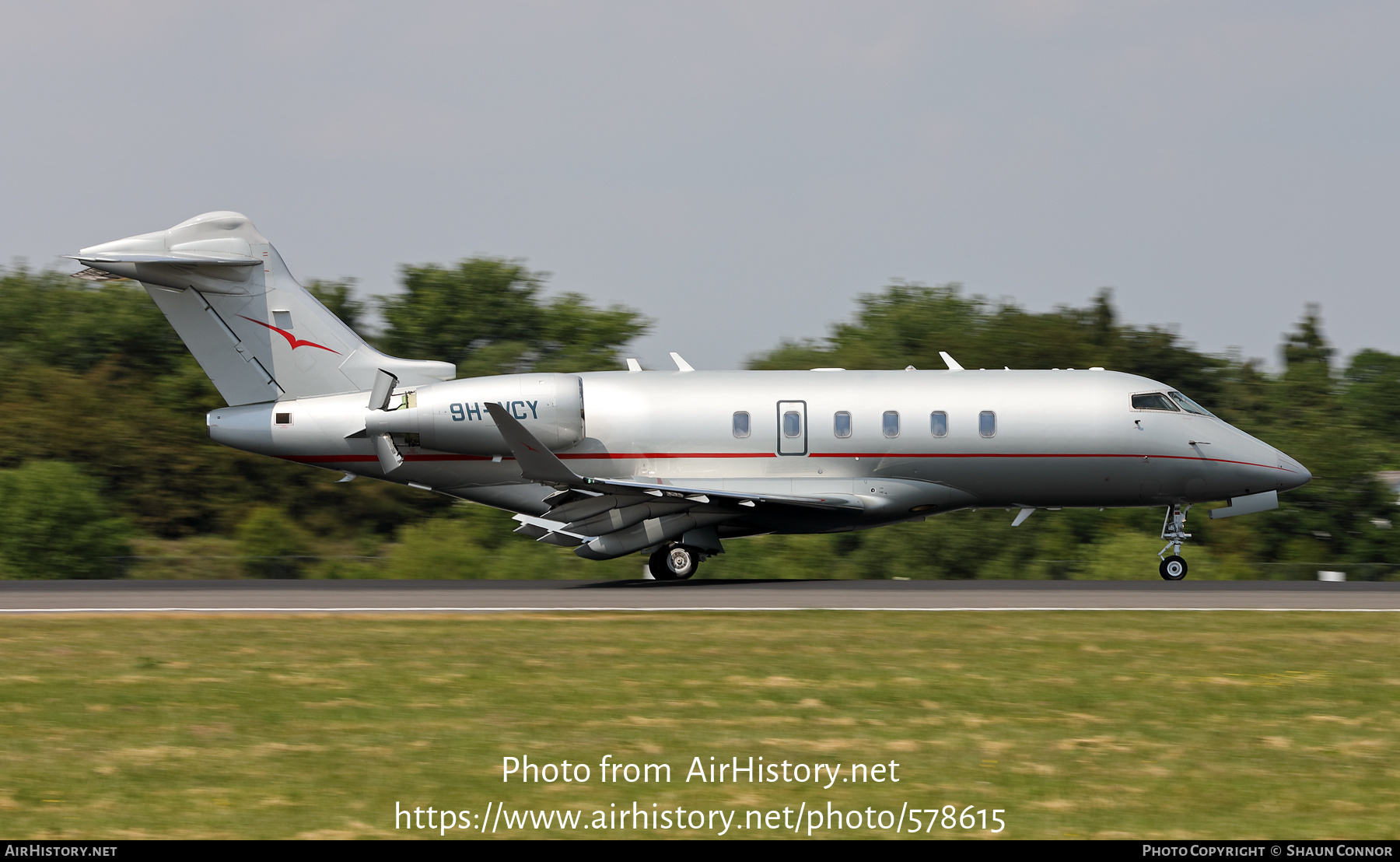 Aircraft Photo of 9H-VCY | Bombardier Challenger 350 (BD-100-1A10) | VistaJet | AirHistory.net #578615