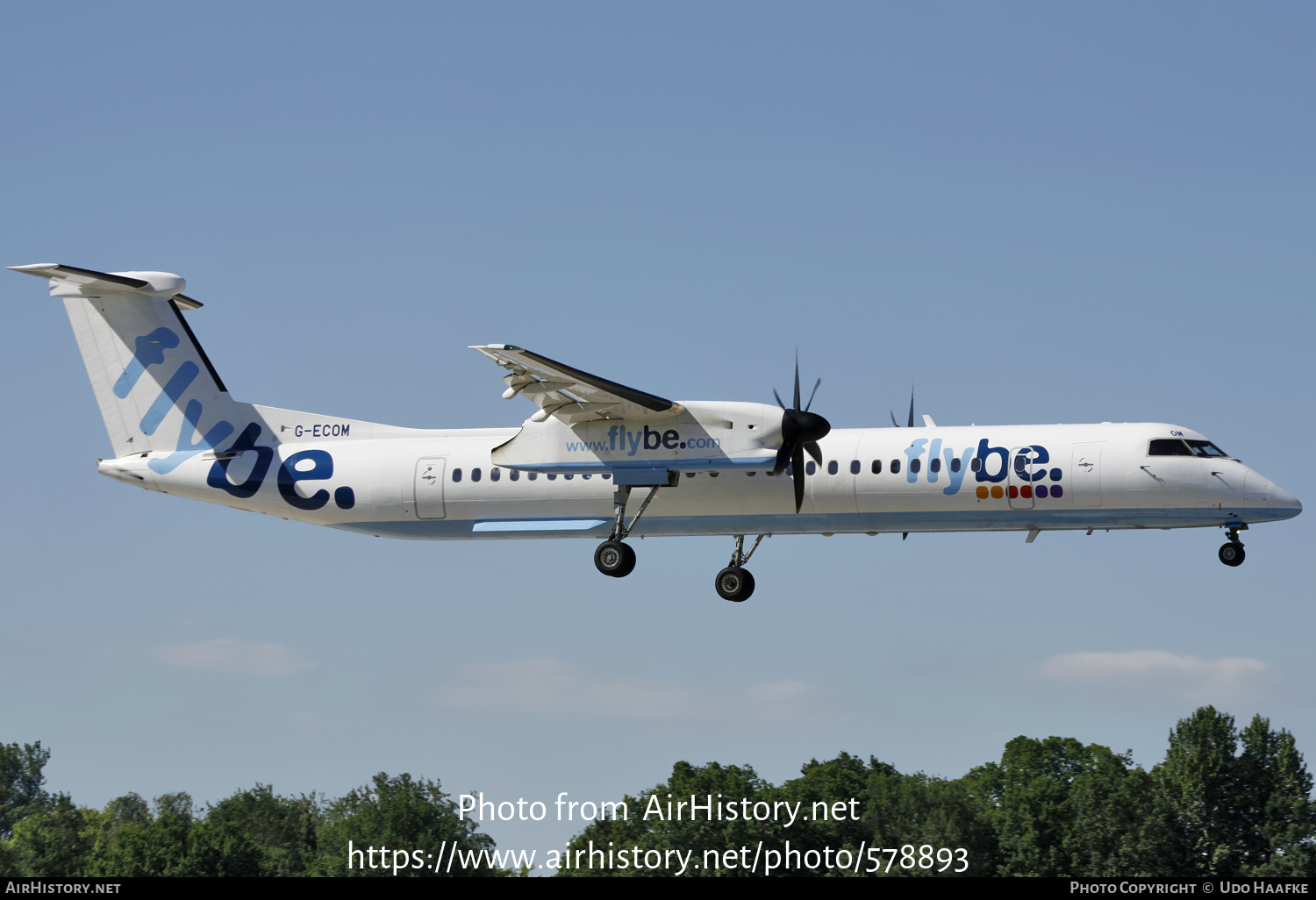 Aircraft Photo of G-ECOM | Bombardier DHC-8-402 Dash 8 | Flybe | AirHistory.net #578893