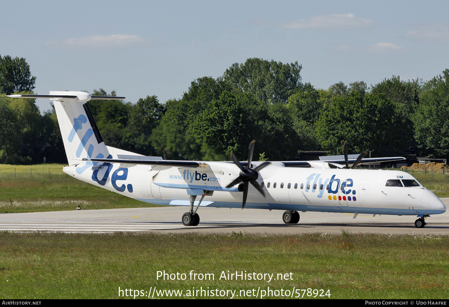 Aircraft Photo of G-JEDM | Bombardier DHC-8-402 Dash 8 | Flybe | AirHistory.net #578924