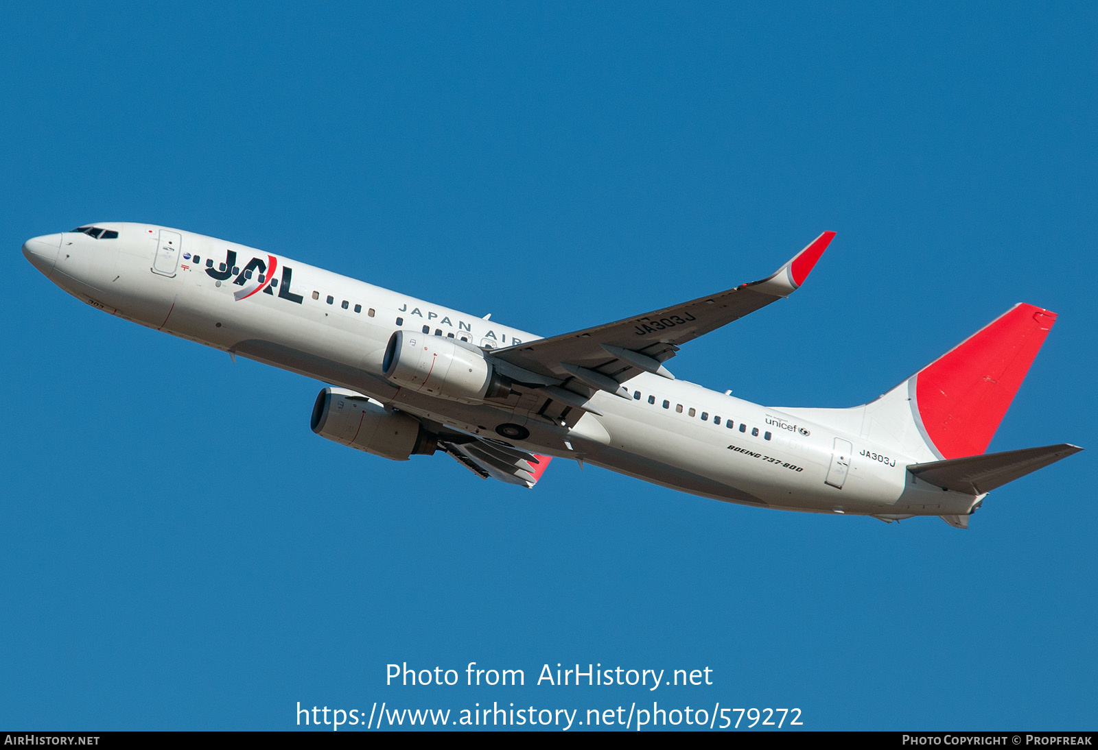 Aircraft Photo of JA303J | Boeing 737-846 | Japan Airlines - JAL | AirHistory.net #579272