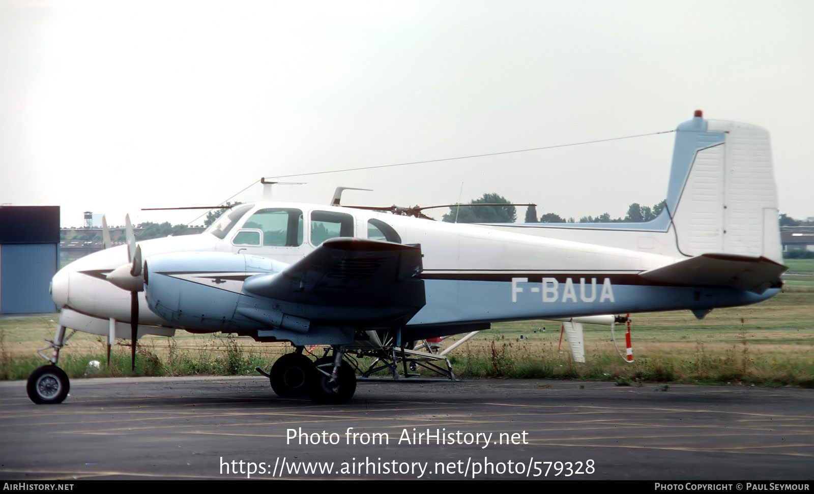 Aircraft Photo of F-BAUA | Beech D50 Twin Bonanza | AirHistory.net #579328