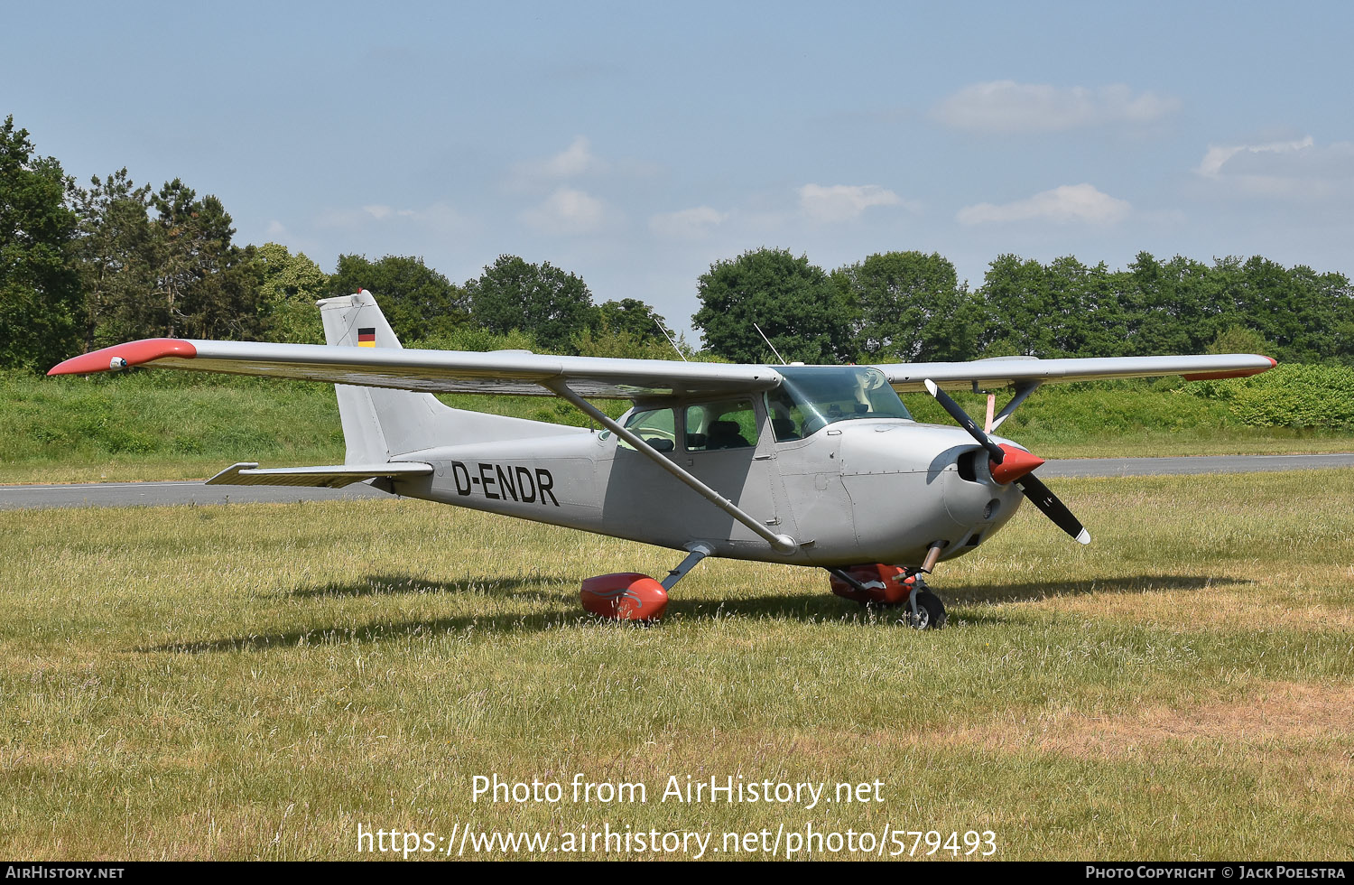 Aircraft Photo of D-ENDR | Cessna 172N Skyhawk II | AirHistory.net #579493