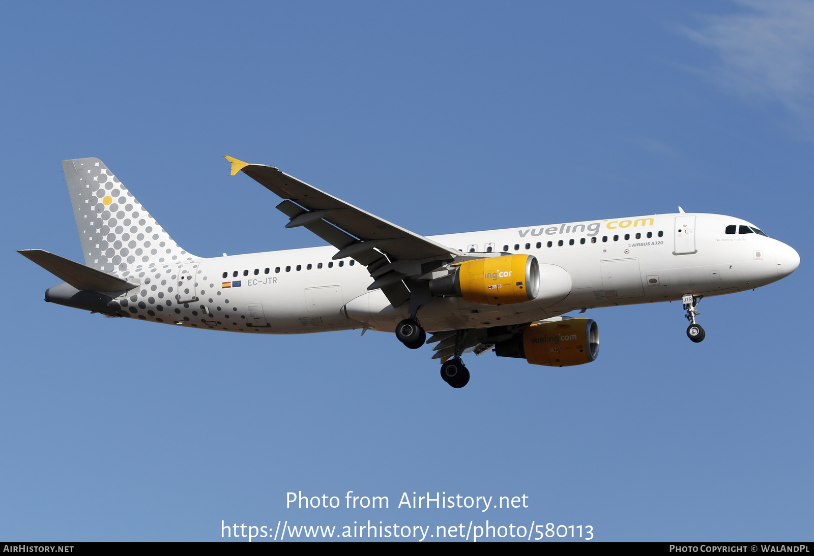 Aircraft Photo of EC-JTR | Airbus A320-214 | Vueling Airlines | AirHistory.net #580113