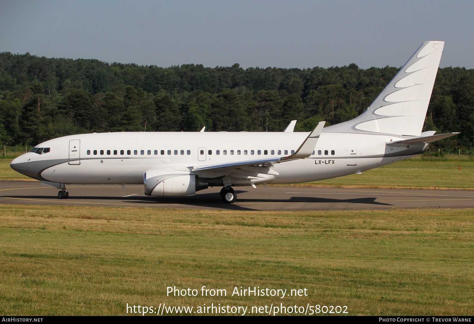 Aircraft Photo of LX-LFX | Boeing 737-700 BBJ | AirHistory.net #580202