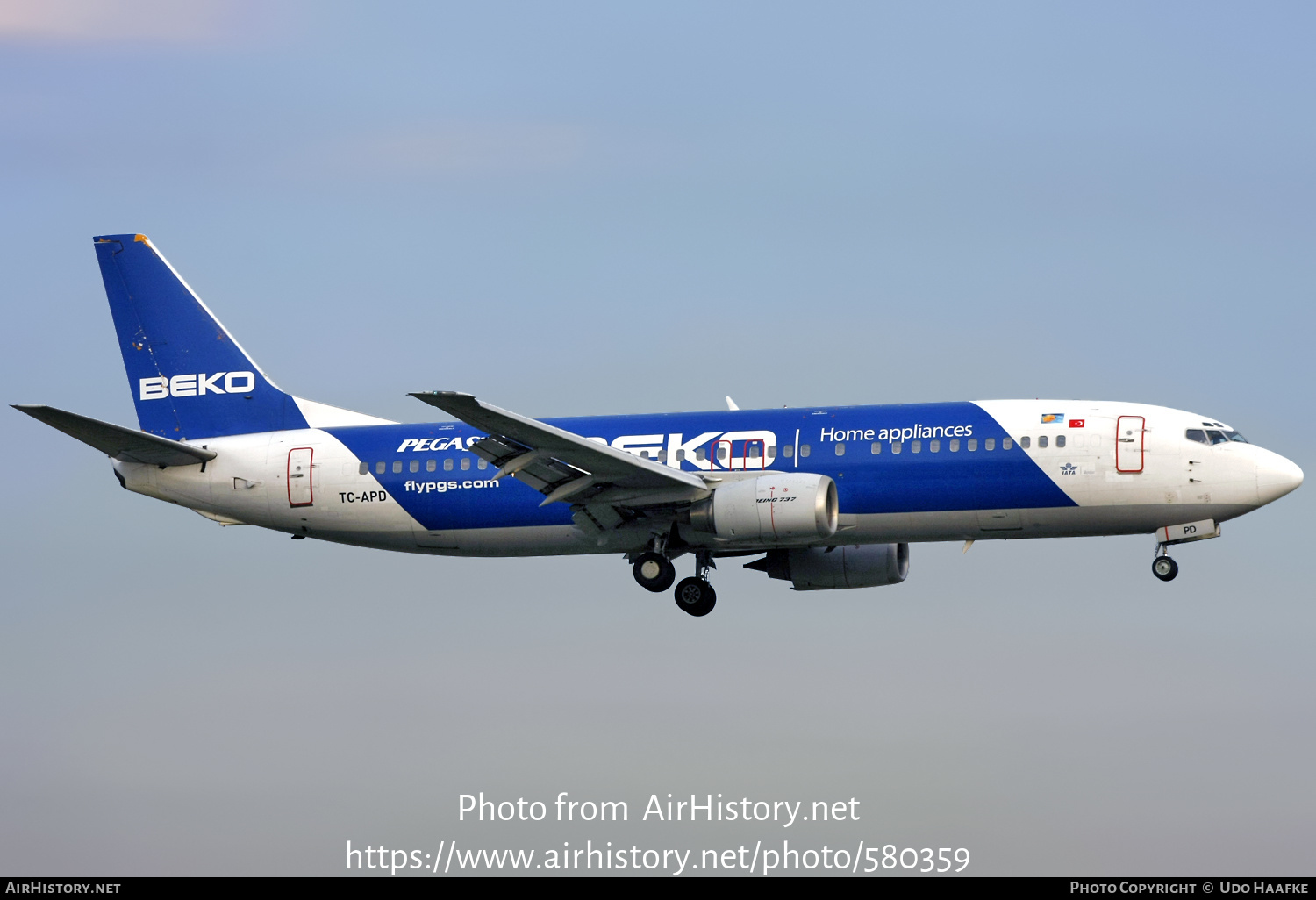 Aircraft Photo of TC-APD | Boeing 737-42R | Pegasus Airlines | AirHistory.net #580359