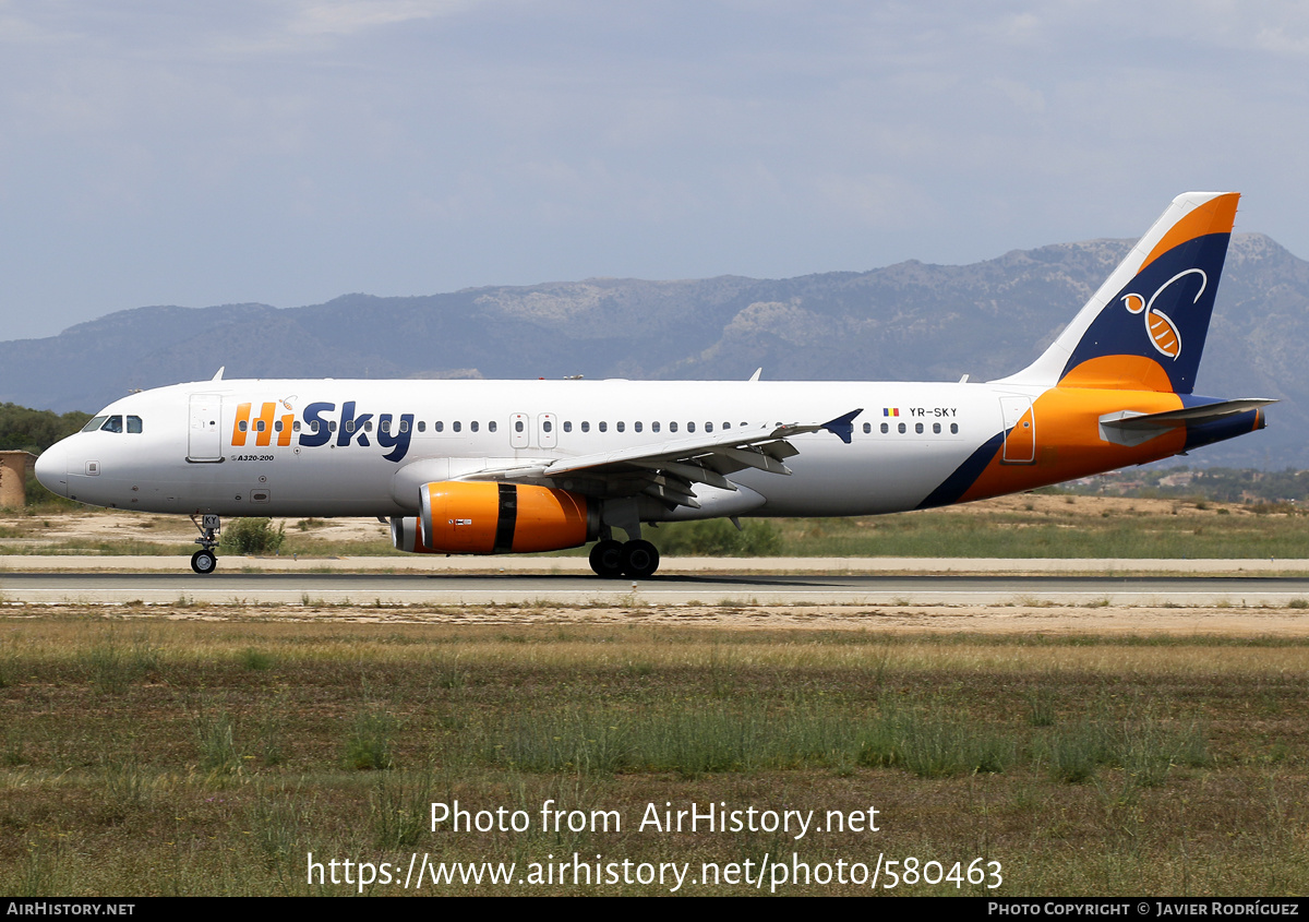 Aircraft Photo of YR-SKY | Airbus A320-232 | HiSky | AirHistory.net #580463