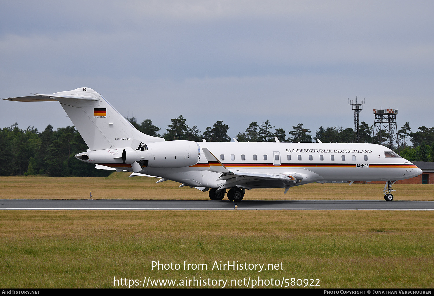 Aircraft Photo of 1402 | Bombardier Global 5000 (BD-700-1A11) | Germany - Air Force | AirHistory.net #580922