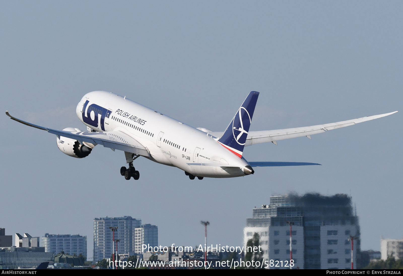 Aircraft Photo of SP-LRB | Boeing 787-8 Dreamliner | LOT Polish Airlines - Polskie Linie Lotnicze | AirHistory.net #582128