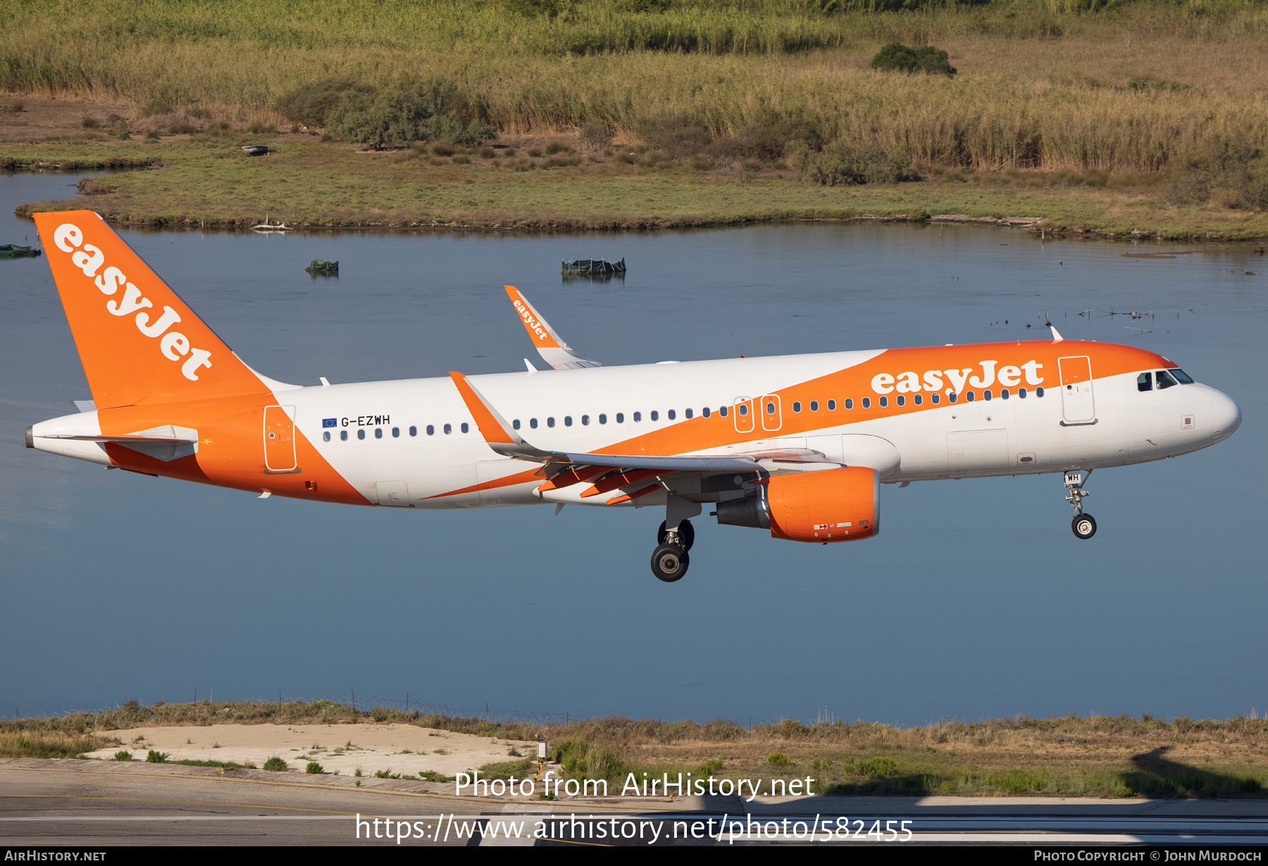 Aircraft Photo of G-EZWH | Airbus A320-214 | EasyJet | AirHistory.net #582455