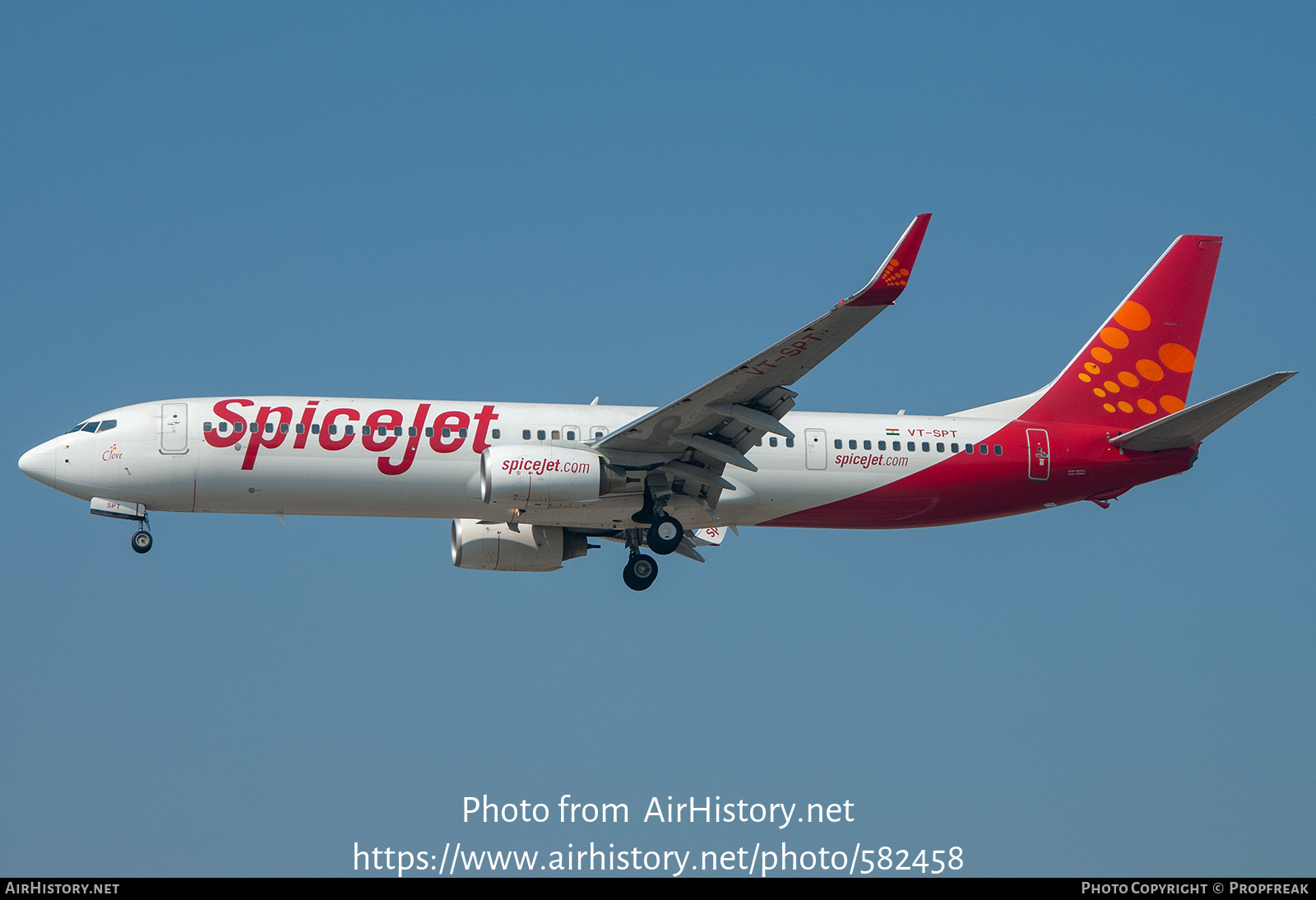 Aircraft Photo of VT-SPT | Boeing 737-9GJ/ER | SpiceJet | AirHistory.net #582458