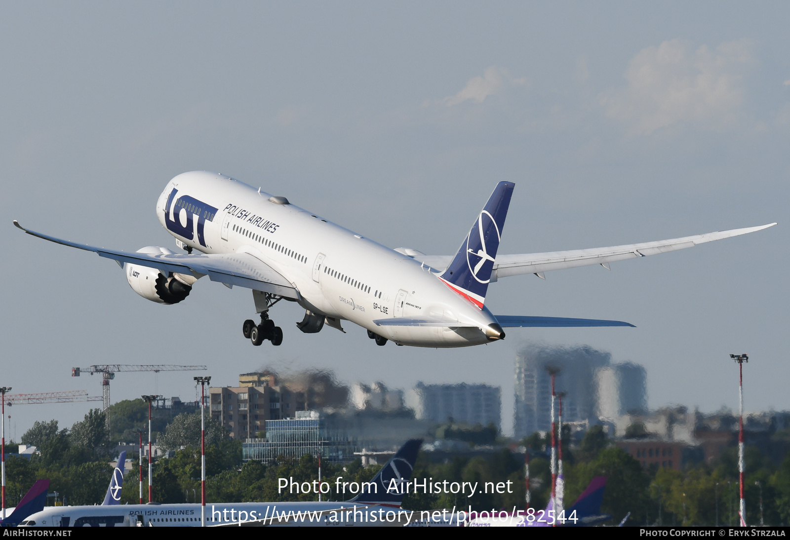 Aircraft Photo of SP-LSE | Boeing 787-9 Dreamliner | LOT Polish Airlines - Polskie Linie Lotnicze | AirHistory.net #582544