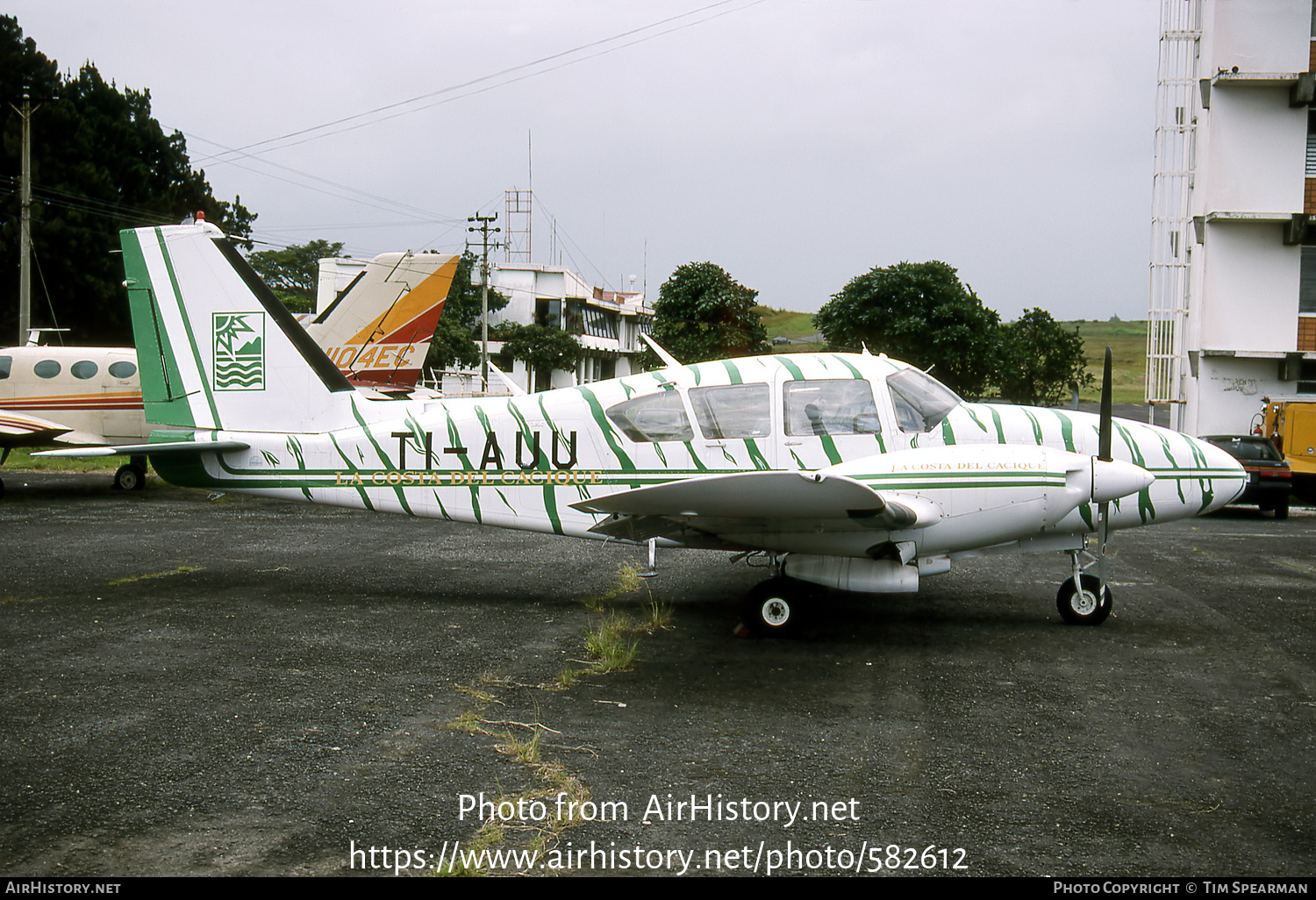 Aircraft Photo of TI-AUU | Piper PA-23-250 Aztec F | Condominio La Costa del Cacique | AirHistory.net #582612