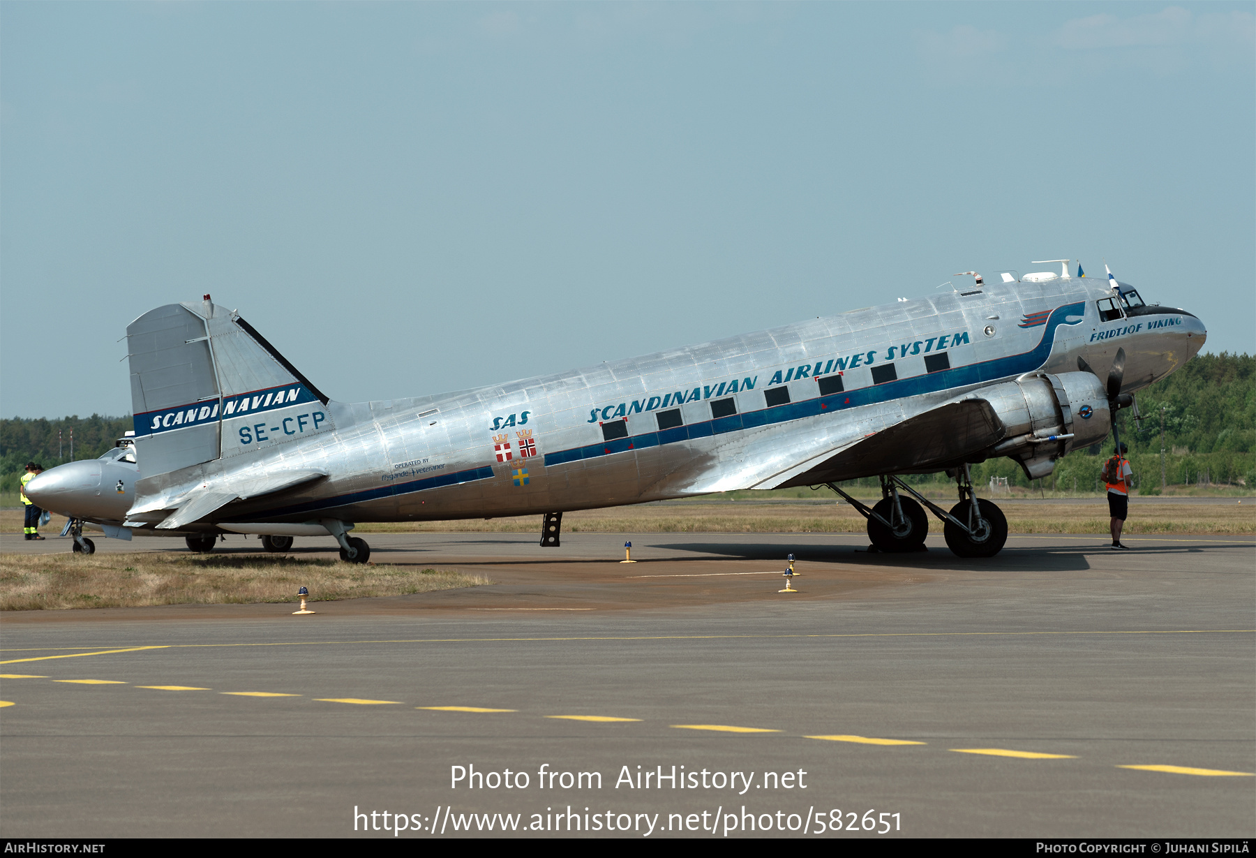 Aircraft Photo of SE-CFP | Douglas C-47A Skytrain | Flygande Veteraner | Scandinavian Airlines System - SAS | AirHistory.net #582651