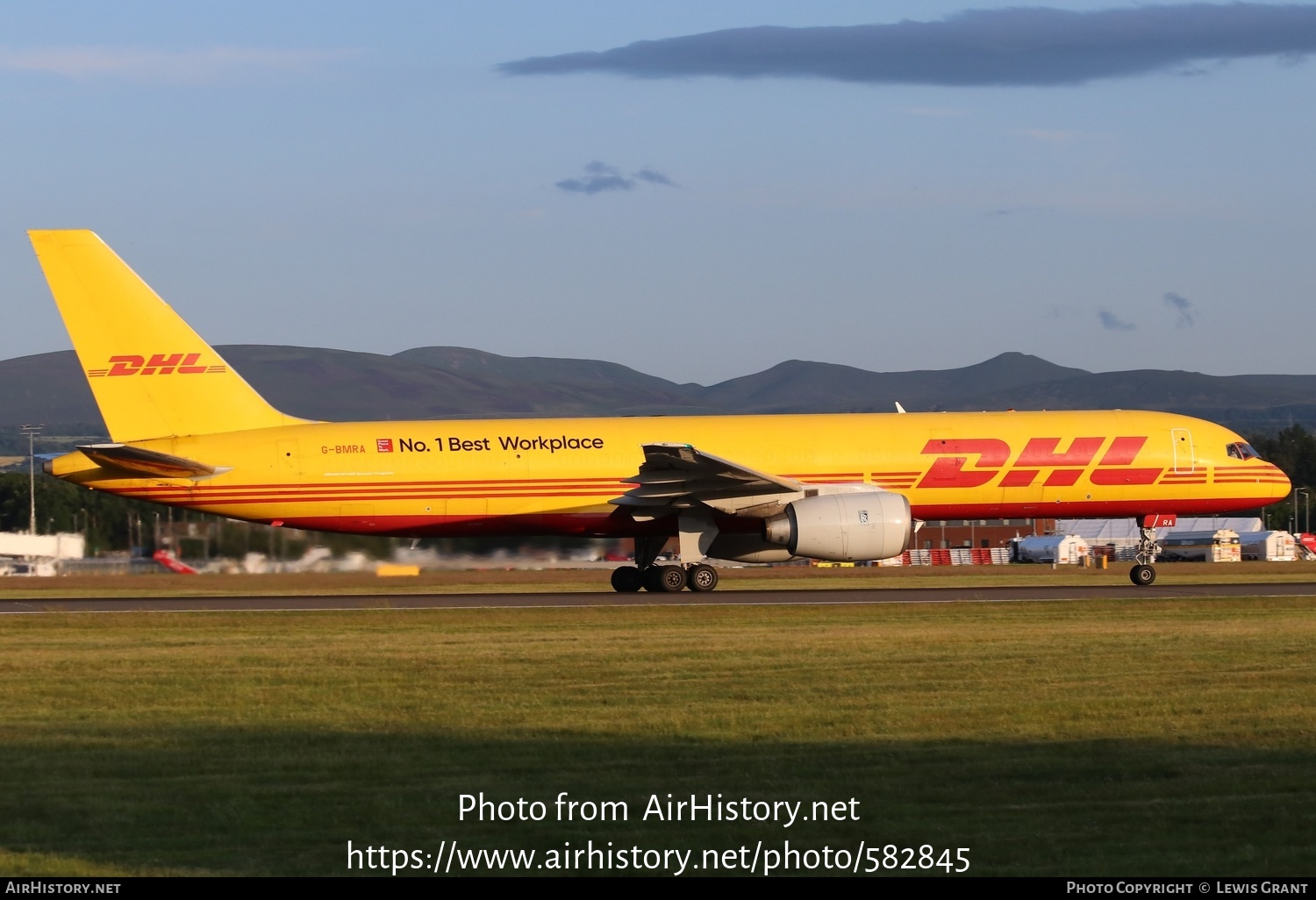 Aircraft Photo of G-BMRA | Boeing 757-236/SF | DHL International | AirHistory.net #582845