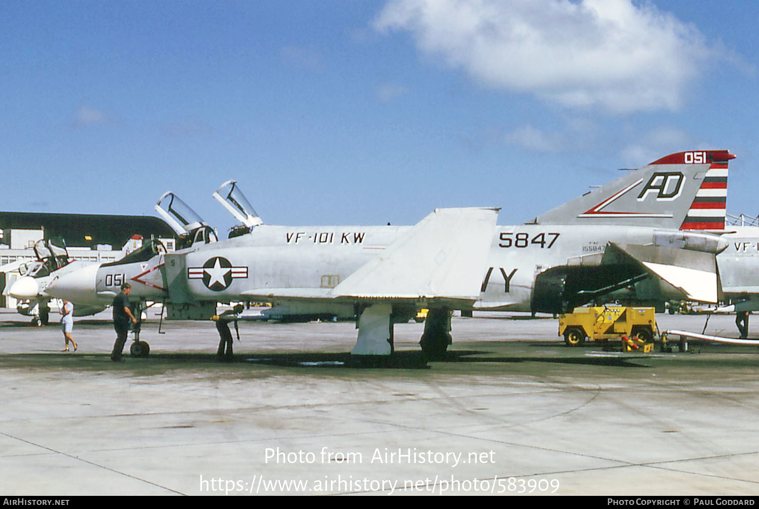 Aircraft Photo of 155847 / 5847 | McDonnell F-4J Phantom II | USA - Navy | AirHistory.net #583909