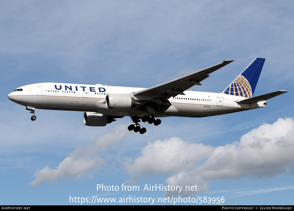 Aircraft Photo of N223UA | Boeing 777-222/ER | United Airlines | AirHistory.net #583956