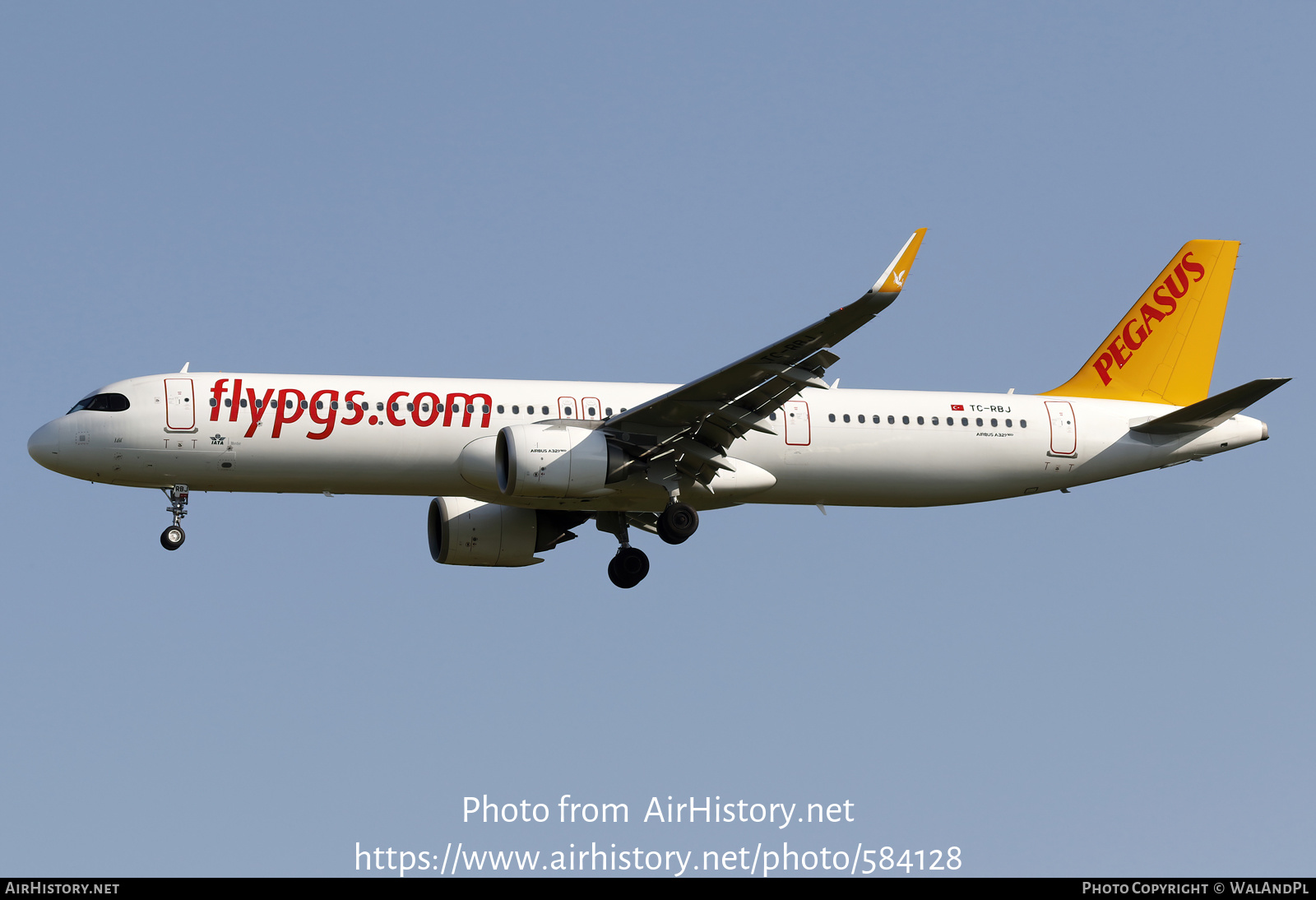 Aircraft Photo of TC-RBJ | Airbus A321-251NX | Pegasus Airlines | AirHistory.net #584128