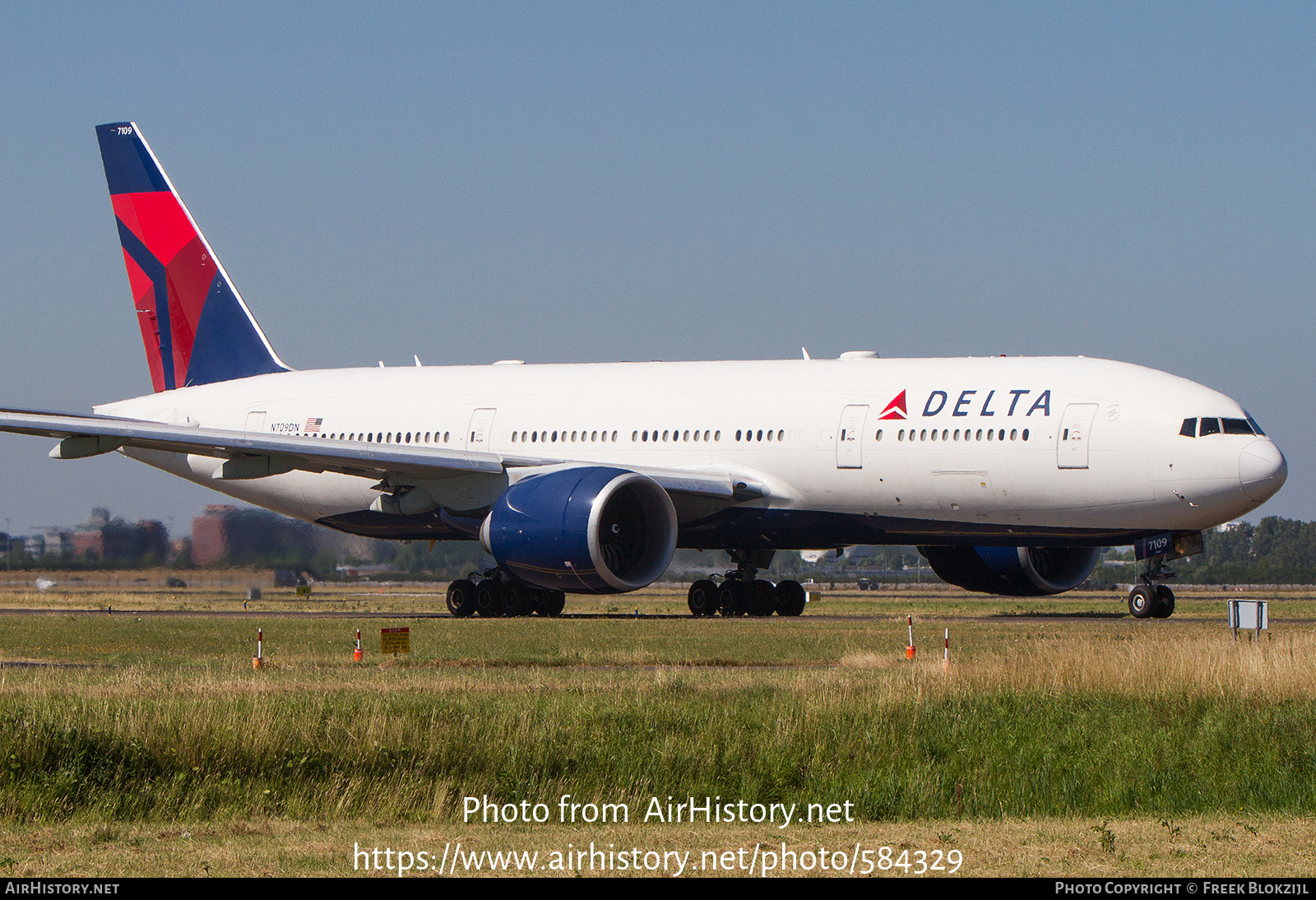 Aircraft Photo of N709DN | Boeing 777-232/LR | Delta Air Lines | AirHistory.net #584329