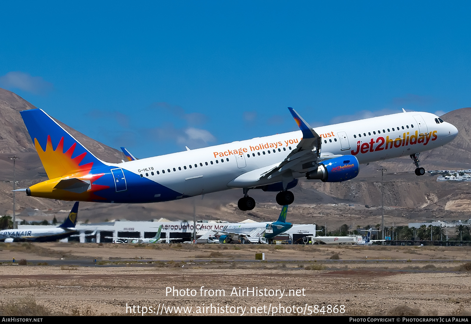 Aircraft Photo of G-HLYB | Airbus A321-211 | Jet2 Holidays | AirHistory.net #584868