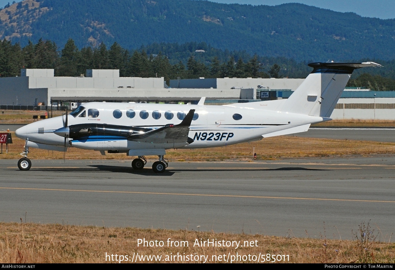 Aircraft Photo of N923FP | Beechcraft B300 King Air 350 | AirHistory.net #585011