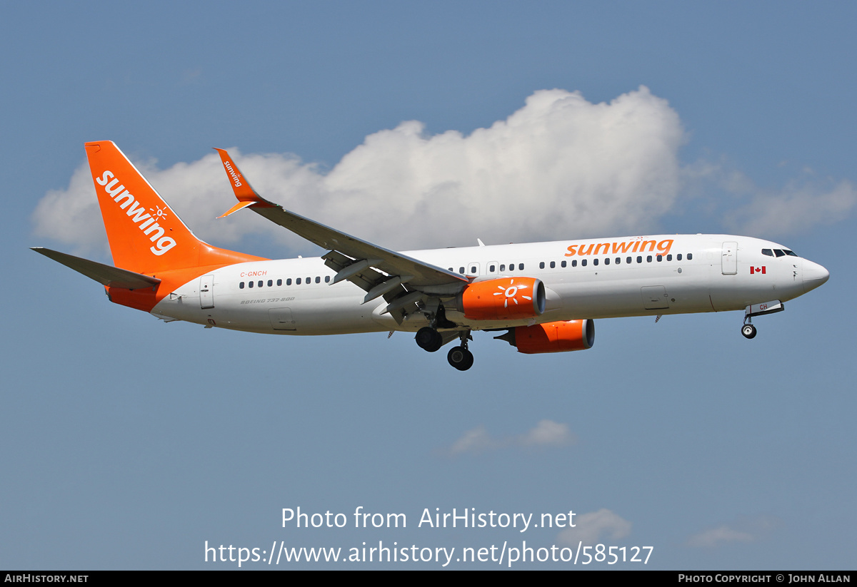 Aircraft Photo of C-GNCH | Boeing 737-81D | Sunwing Airlines | AirHistory.net #585127