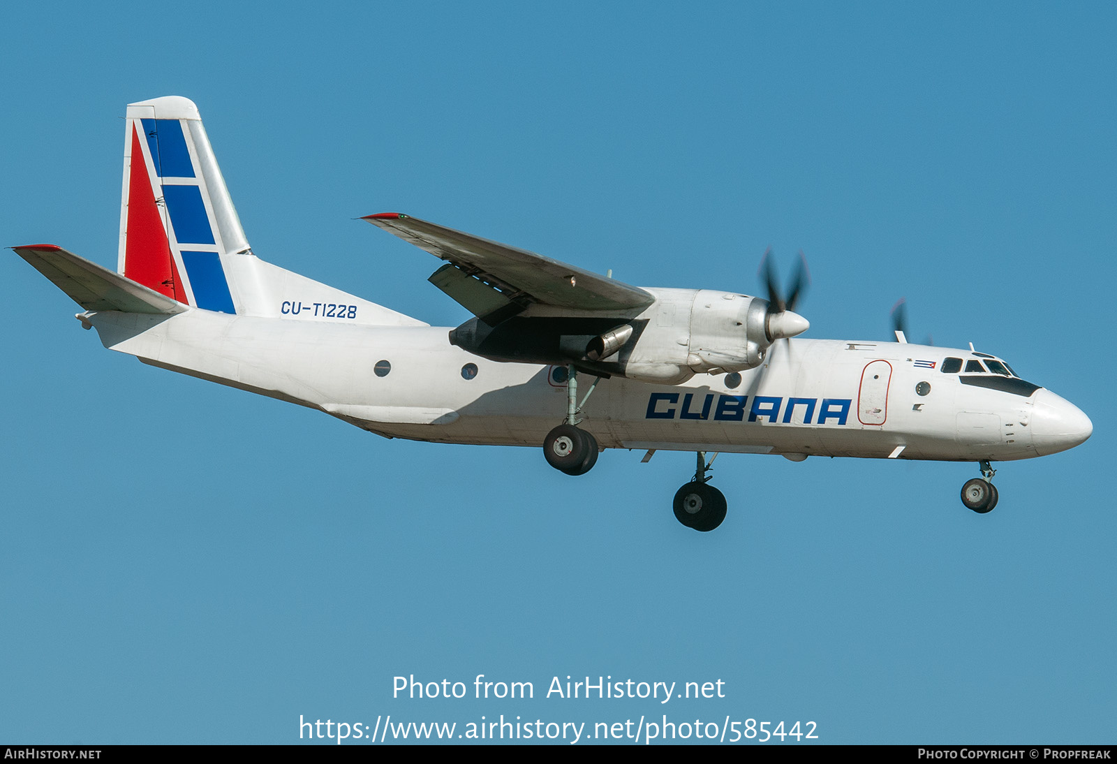 Aircraft Photo of CU-T1228 | Antonov An-26 | Cubana | AirHistory.net #585442