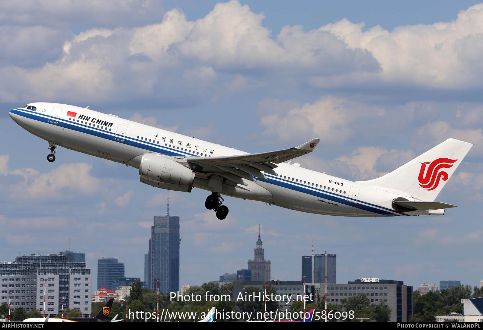 Aircraft Photo of B-6113 | Airbus A330-243 | Air China | AirHistory.net #586098