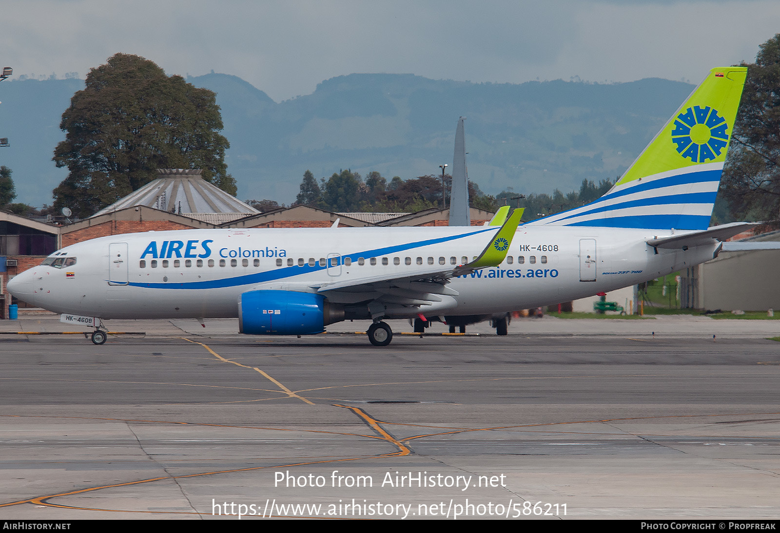 Aircraft Photo of HK-4608 | Boeing 737-73S | AIRES - Aerovías de Integración Regional | AirHistory.net #586211