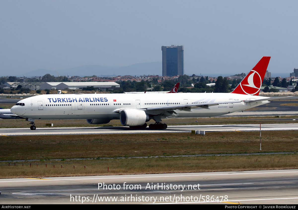 Aircraft Photo of TC-JJI | Boeing 777-3F2/ER | Turkish Airlines | AirHistory.net #586478