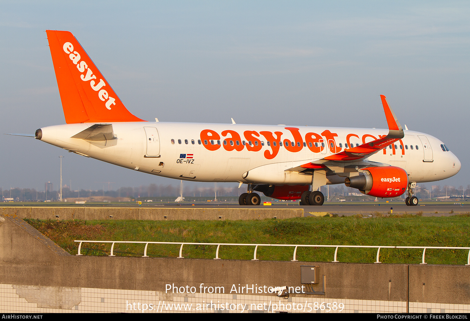 Aircraft Photo of OE-IVZ | Airbus A320-214 | EasyJet | AirHistory.net #586589