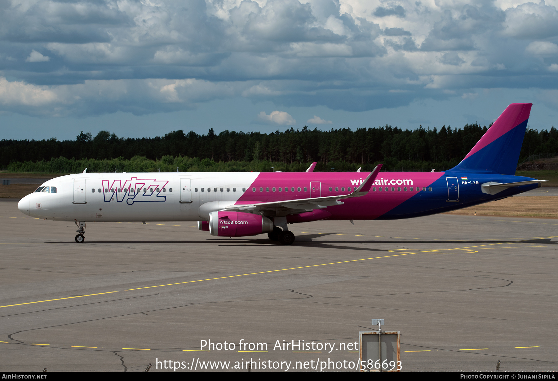 Aircraft Photo of HA-LXM | Airbus A321-231 | Wizz Air | AirHistory.net #586693