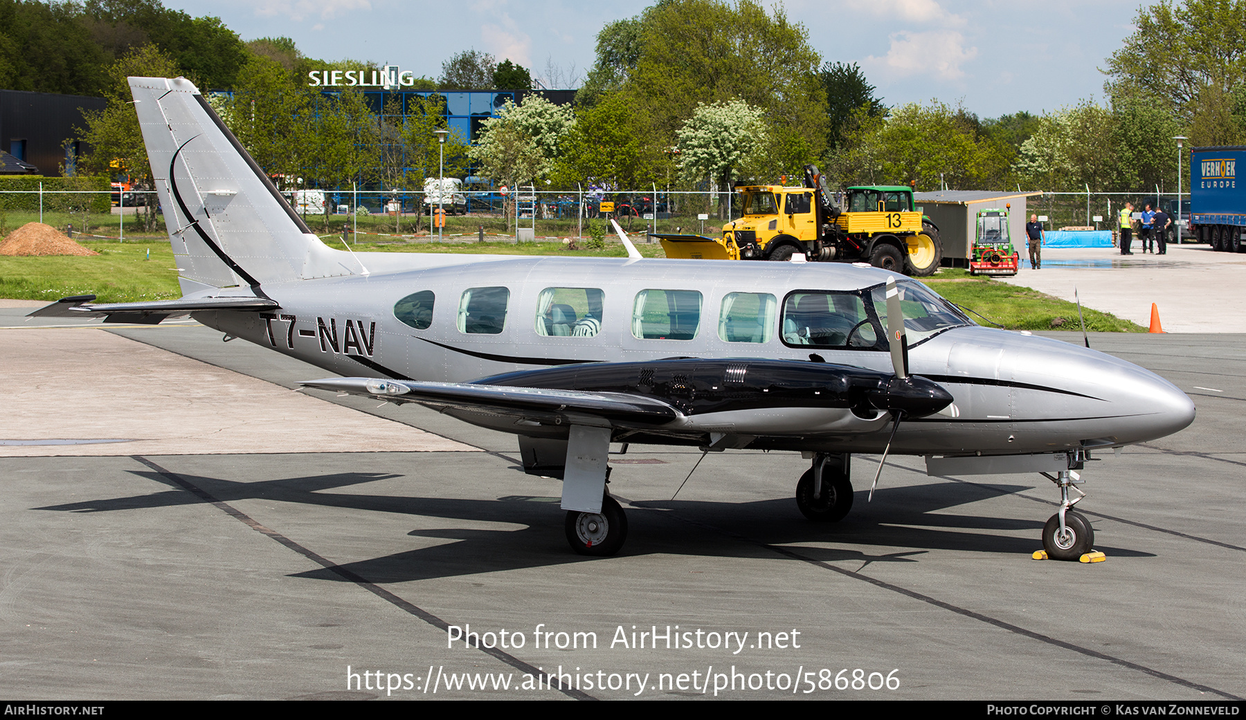 Aircraft Photo of T7-NAV | Piper PA-31-350 Navajo Chieftain | AirHistory.net #586806