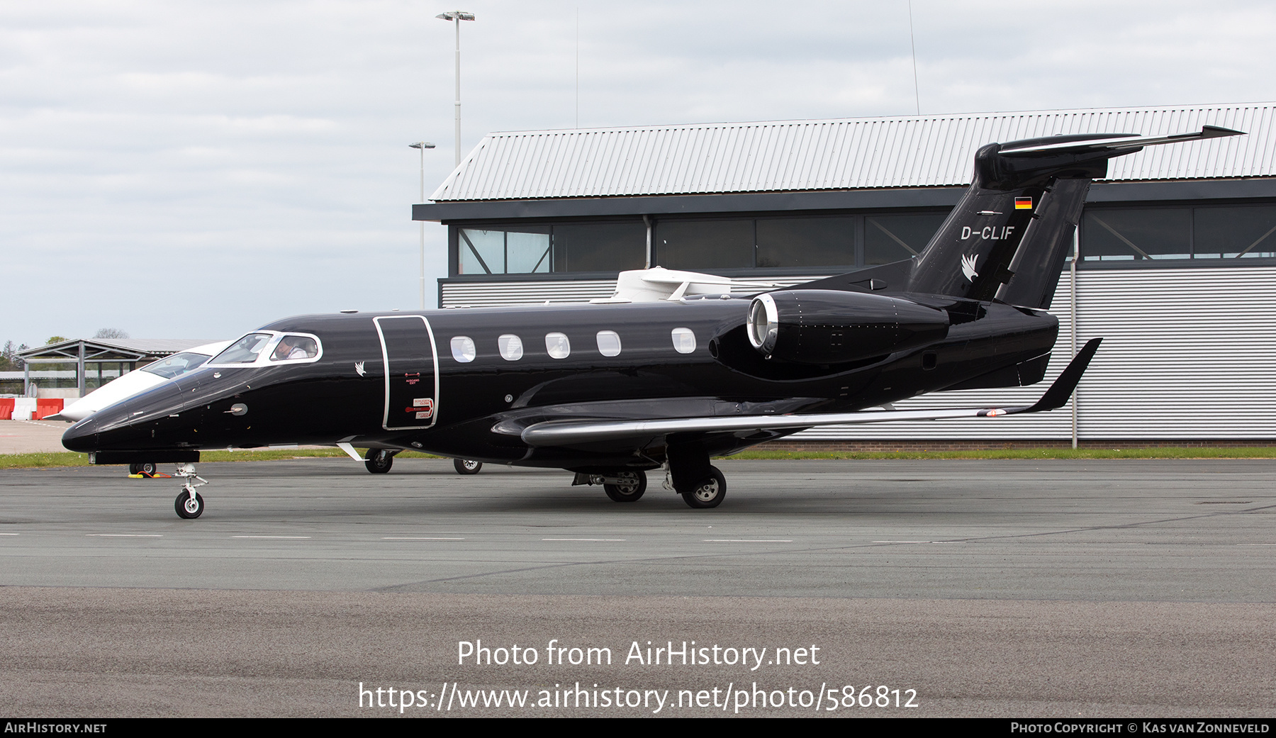 Aircraft Photo of D-CLIF | Embraer EMB-505 Phenom 300 | AirHistory.net #586812