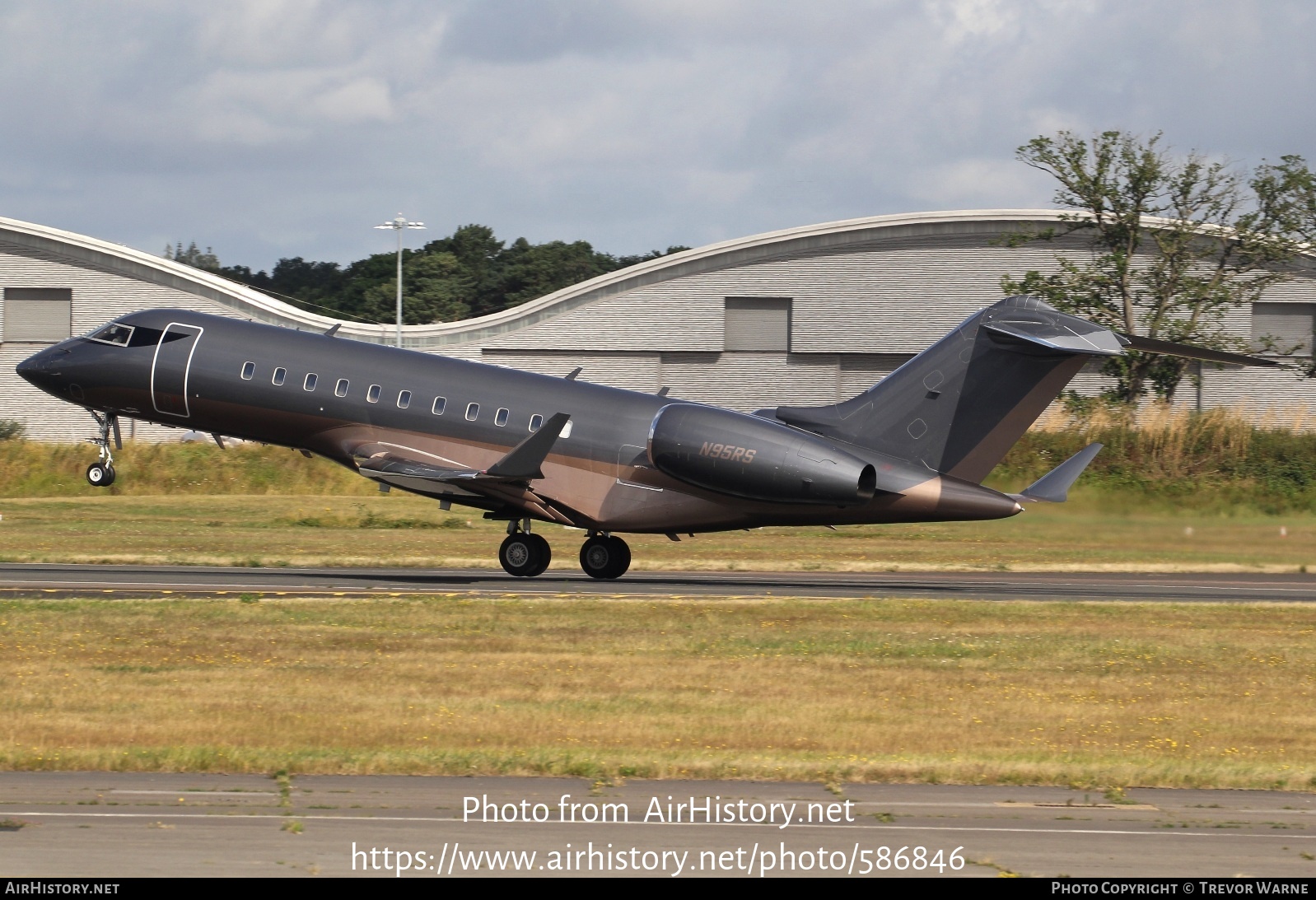 Aircraft Photo of N95RS | Bombardier Global 5000 (BD-700-1A11) | AirHistory.net #586846