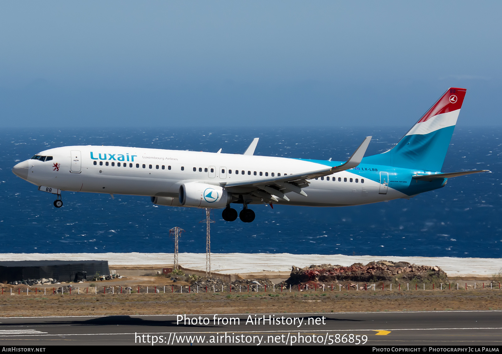 Aircraft Photo of LX-LBB | Boeing 737-86J | Luxair | AirHistory.net #586859