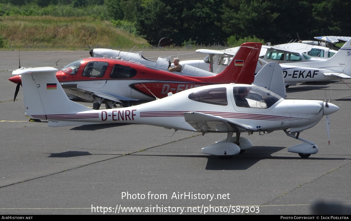 Aircraft Photo of D-ENRF | Diamond DA-40 Diamond Star | AirHistory.net #587303