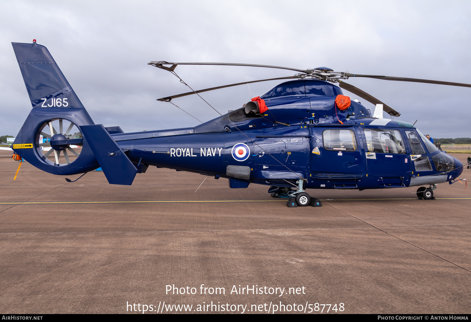 Aircraft Photo of ZJ165 | Aerospatiale SA-365N-2 Dauphin 2 | UK - Navy | AirHistory.net #587748