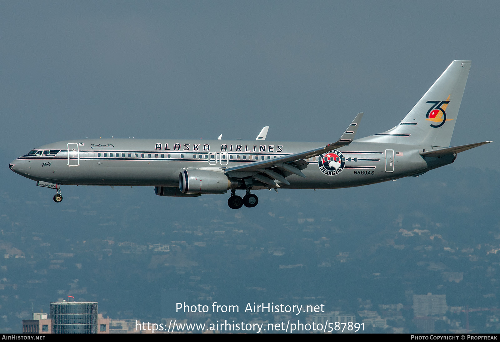 Aircraft Photo of N569AS | Boeing 737-890 | Alaska Airlines | AirHistory.net #587891