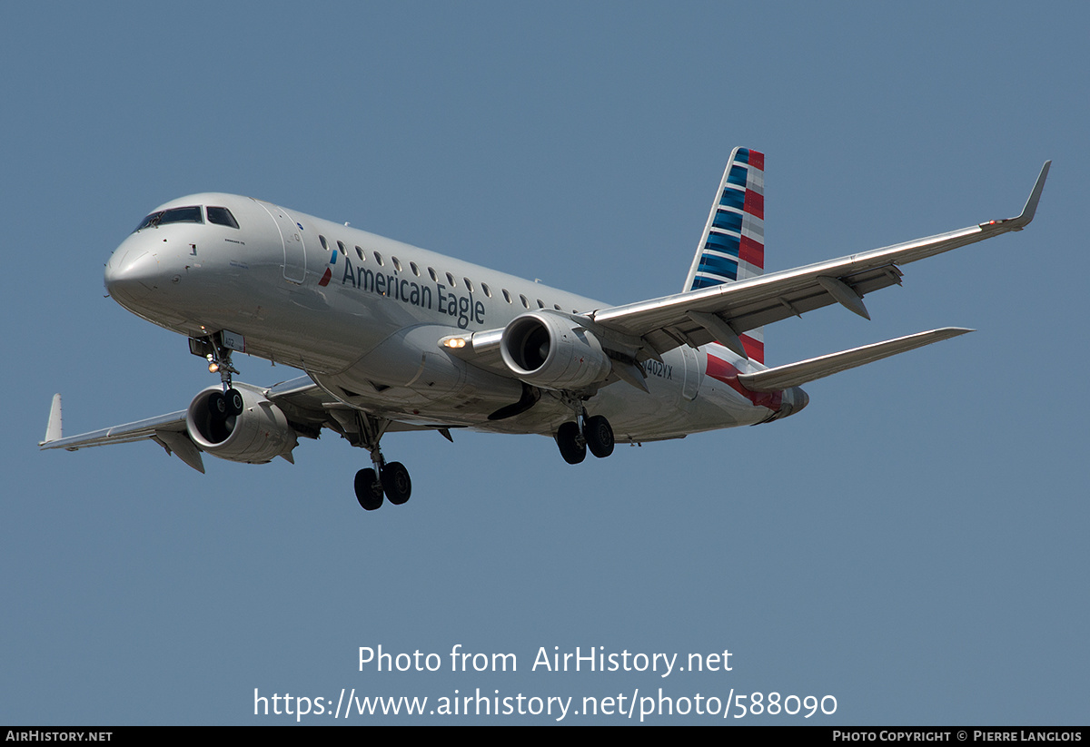 Aircraft Photo of N402YX | Embraer 175LR (ERJ-170-200LR) | American Eagle | AirHistory.net #588090