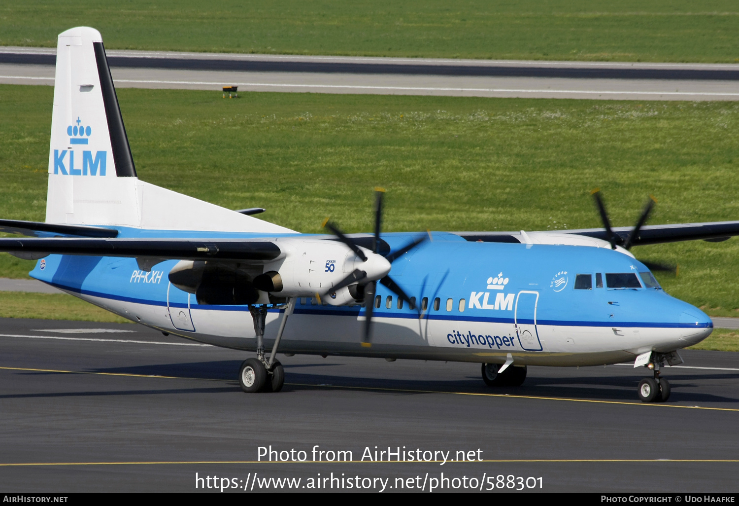 Aircraft Photo of PH-KXH | Fokker 50 | KLM Cityhopper | AirHistory.net #588301