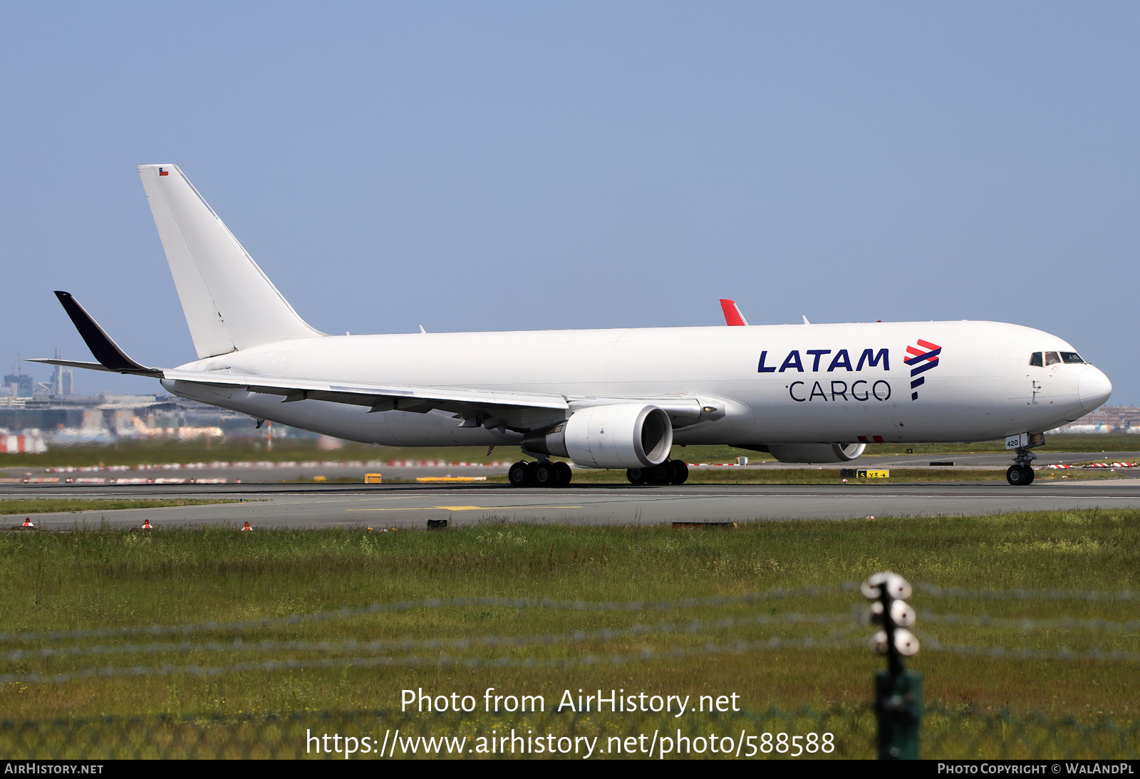 Aircraft Photo of N420LA | Boeing 767-316ERF | LATAM Cargo | AirHistory.net #588588