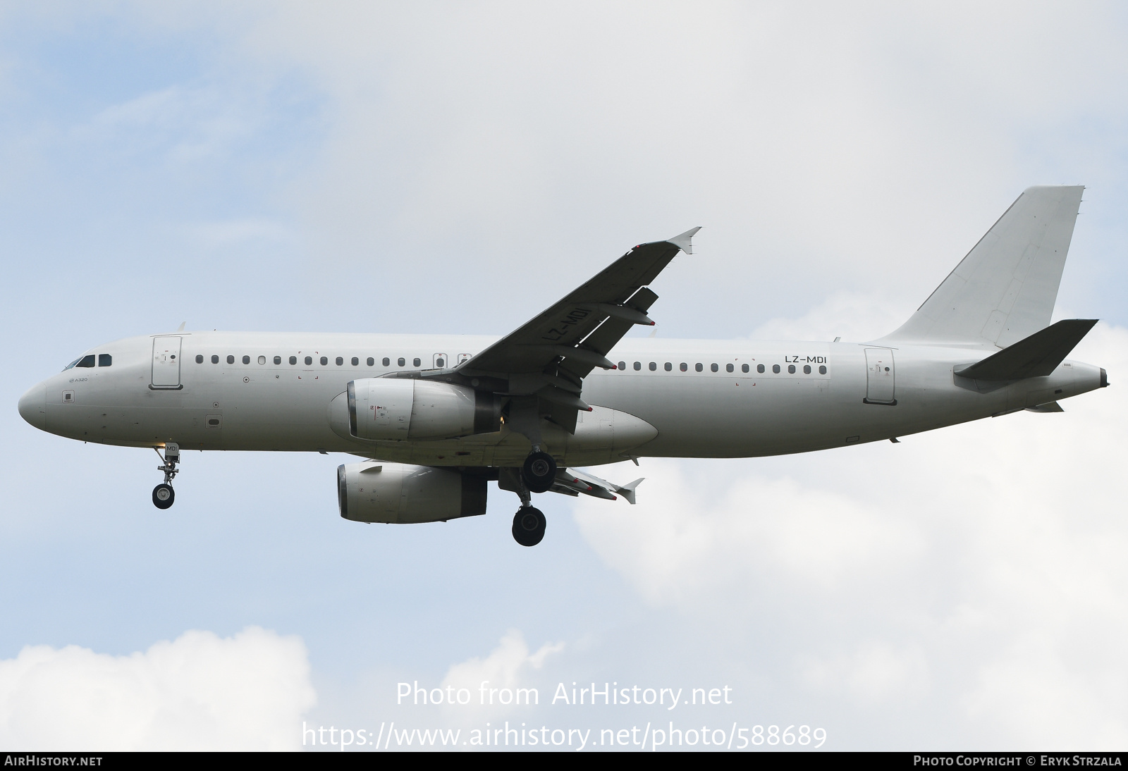 Aircraft Photo of LZ-MDI | Airbus A320-233 | AirHistory.net #588689