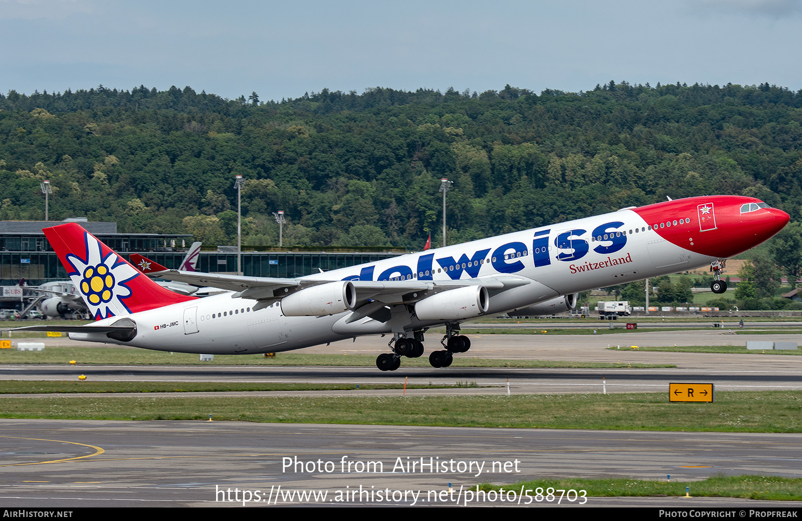 Aircraft Photo of HB-JMC | Airbus A340-313X | Edelweiss Air | AirHistory.net #588703