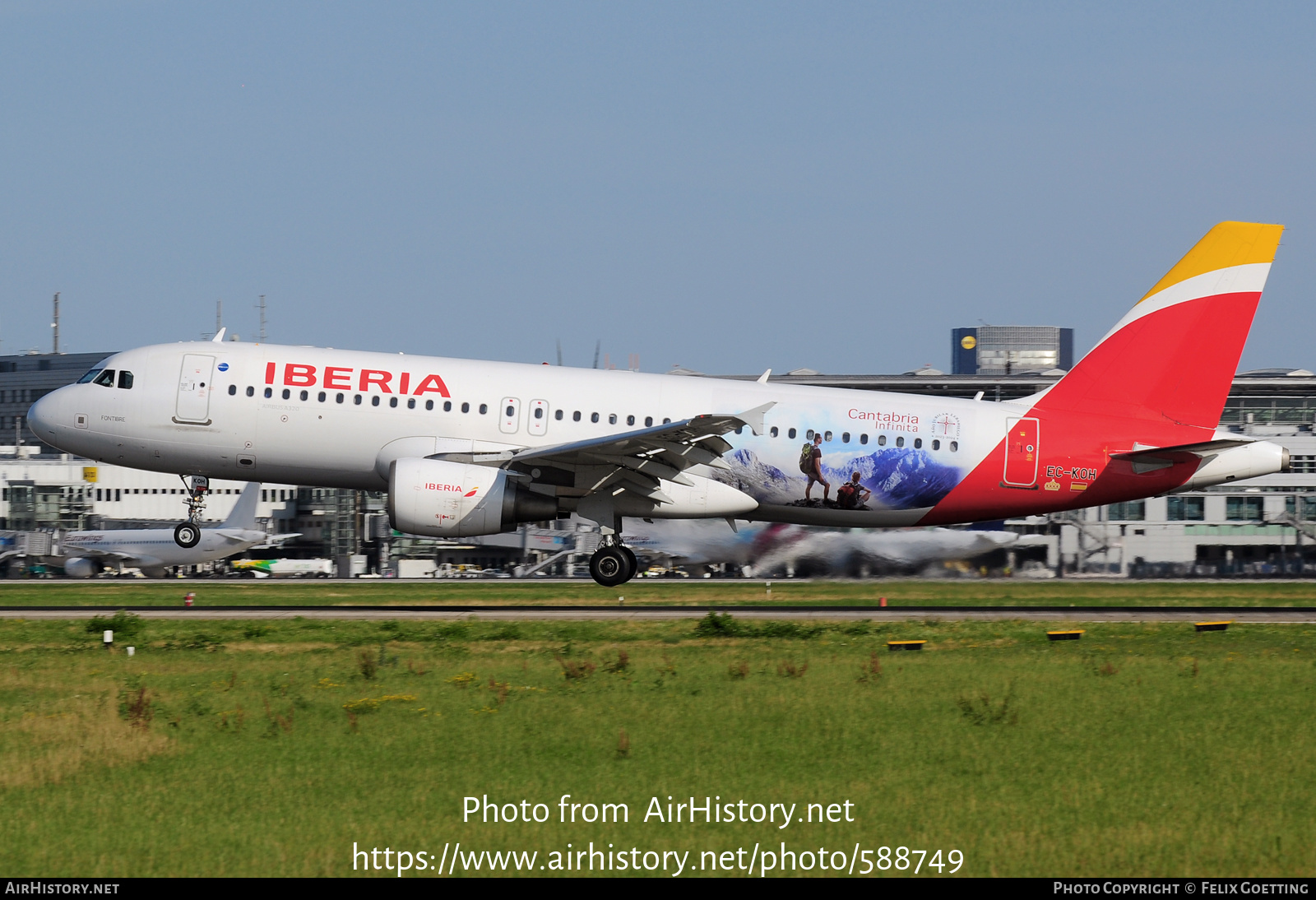 Aircraft Photo of EC-KOH | Airbus A320-214 | Iberia | AirHistory.net #588749